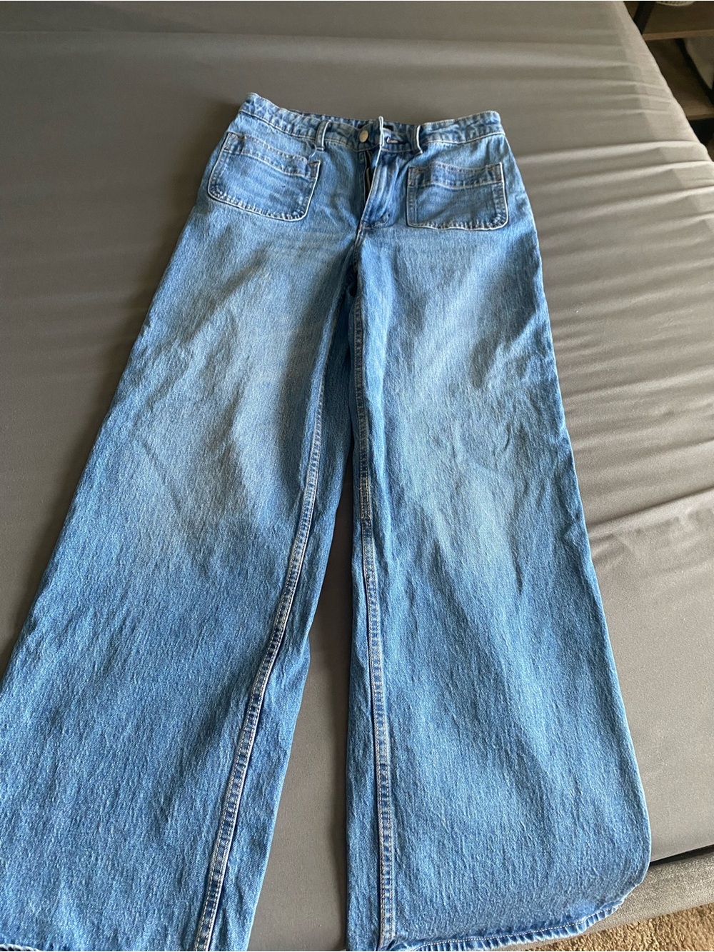 Women's Light Blue Wide-Leg Jeans - Casual Flare Denim
